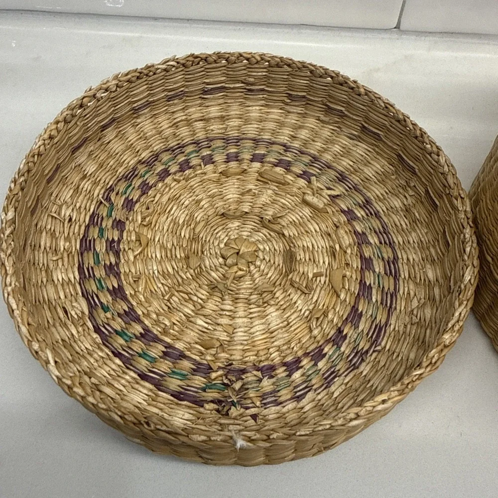 Vintage Woven Sweetgrass Basket w/Lid 5.5